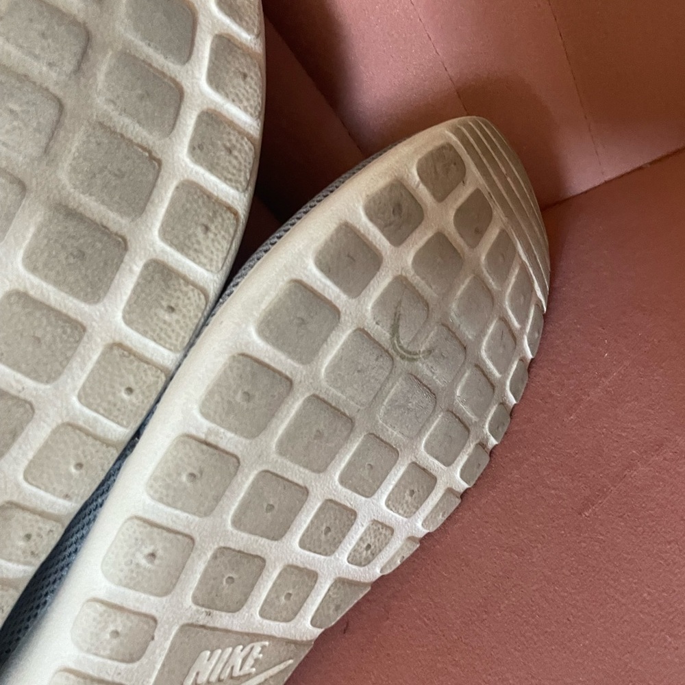 Grey Nike Roche - Picture 5 of 6